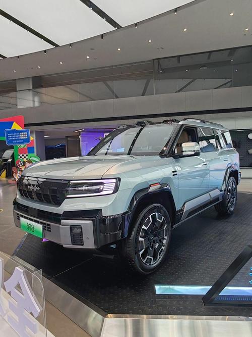 佛山276比亚迪方程豹硬派越野的爆款，英菲尼迪35周年与你共成长
